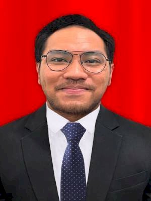 KOMARUL HIDAYAT