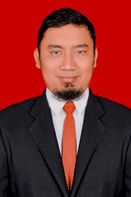 ARIEF MUNANDAR