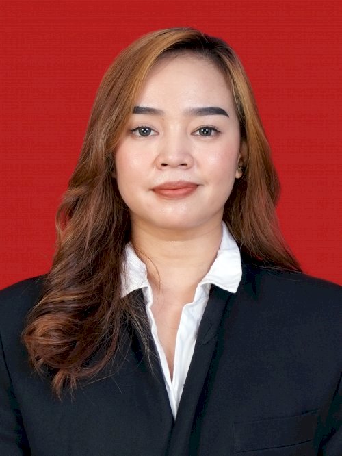 MISCHAELLE FRISCHA TITANIA TJAHYADI