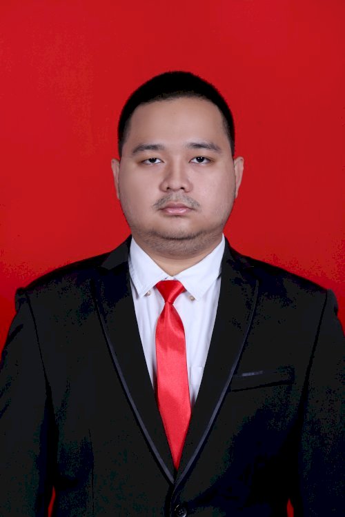 AARON AULIA