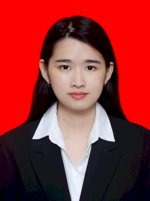 SHANIA EVELYN CHANDRA