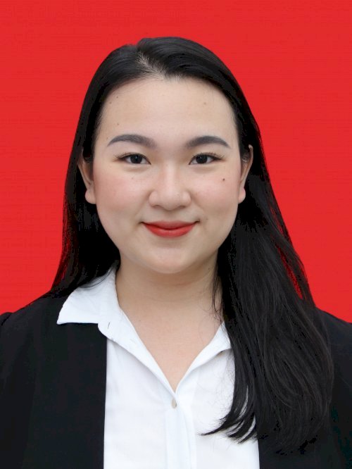 KHOE MONICA
