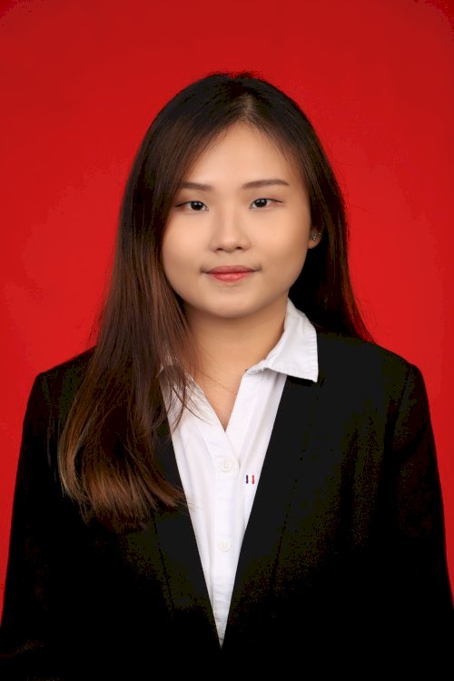 CHELSEA QUEENIE HALIM SAPUTRA