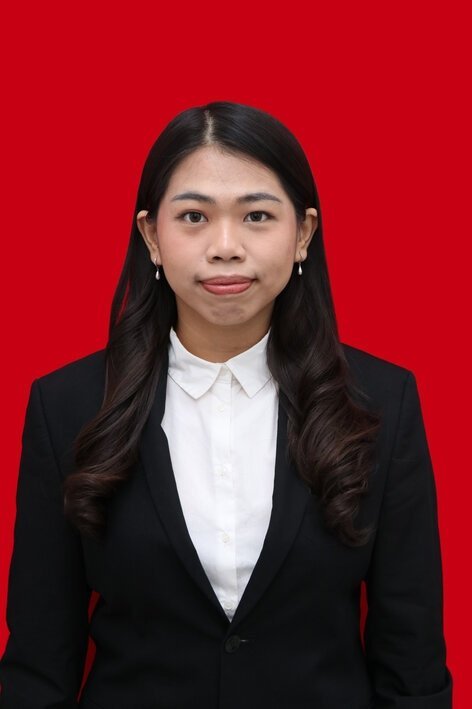 CLAUDIA CAHYADI