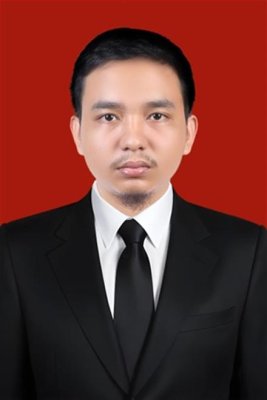RIZA FAHLEVI