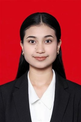 ZEFANYA EKBERG DIP KAUR