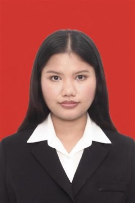 LEAH EXOUDIA SARON