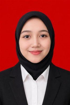 JULIA DWIANA