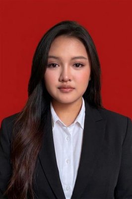 ANGELY FRANSISKA KURNIA LAZHA